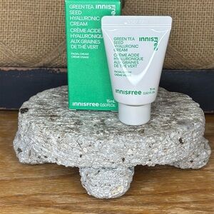 Innisfree Green‎ Tea Hyaluronic Cream